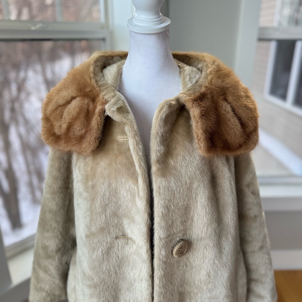 Vintage Brazotta Blond Light Ivory Mink Fur Portrait Collar Faux Fur Dress Coat - Picture 6 of 16
